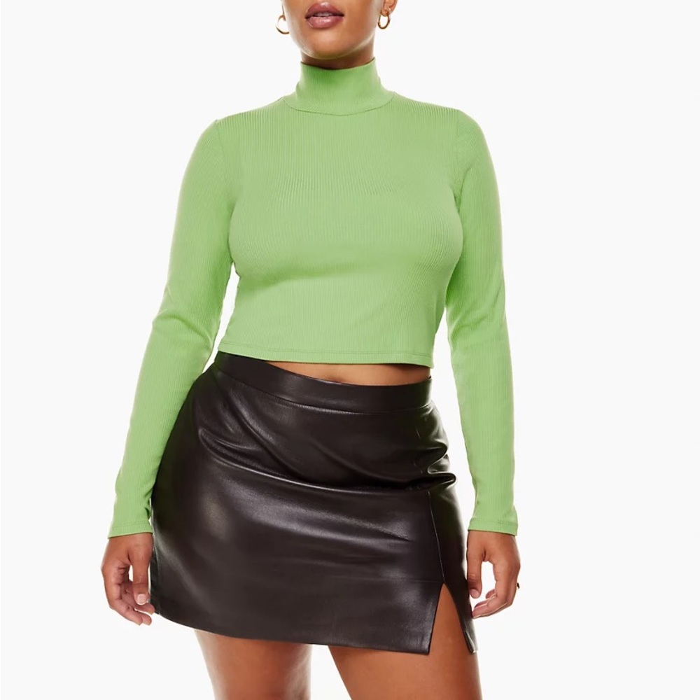 Wilfred only waist turtleneck long sleeve (cucamelon green)